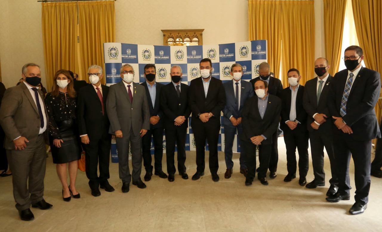 Governo do Estado assina protocolo de intenções com a Petrobras para a cessão de áreas do Polo GasLub