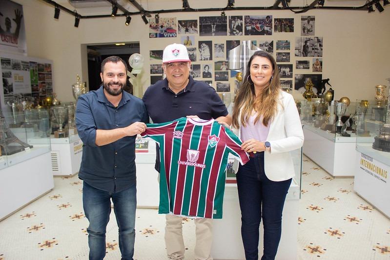 UNIVERSIDADE DE VASSOURAS E FLUMINENSE ANUNCIAM PARCERIA ATÉ O FINAL DO ANO