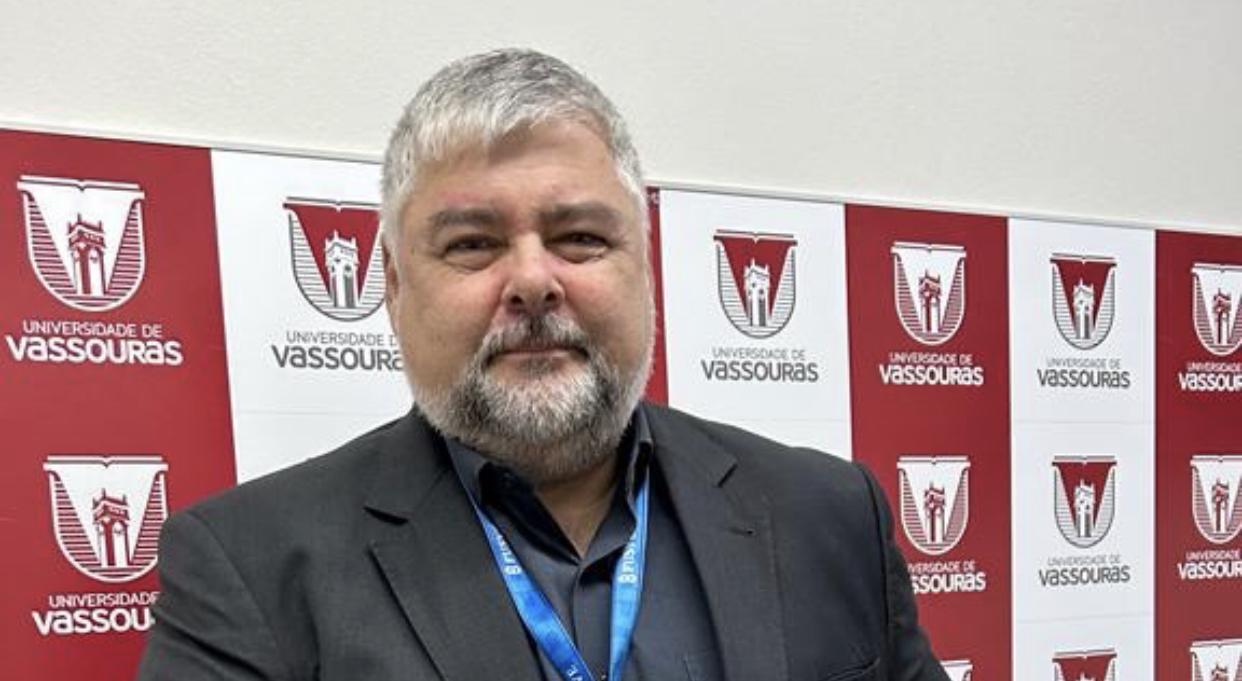 CONSELHO REGIONAL DE QUÍMICA DO RJ HOMENAGEIA REITOR DA UNIVASSOURAS
