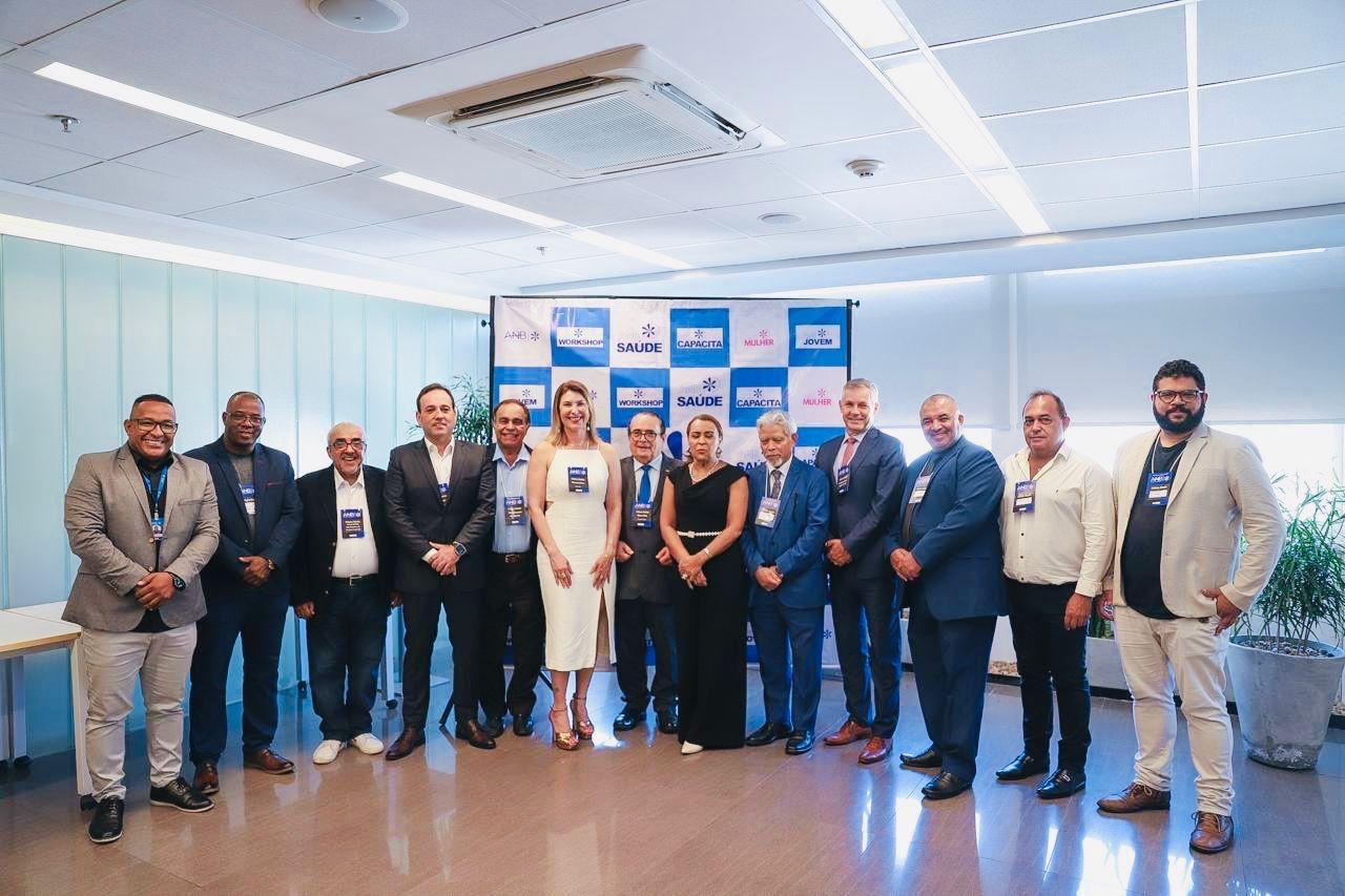 PERSONALIDADES E MUNICÍPIOS FLUMINENSES RECEBEM PRÊMIO ANB 2024