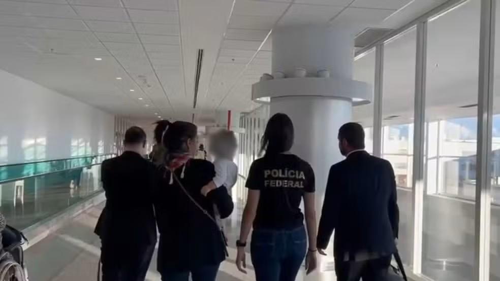 POLÍCIA FEDERAL CONCLUI REPATRIAÇÃO DE UMA BEBÊ VÍTIMA DE TRÁFICO INTERNACIONAL DE HUMANOS QUE ESTAVA EM PORTUGAL HÁ QUASE UM ANO E MEIO.