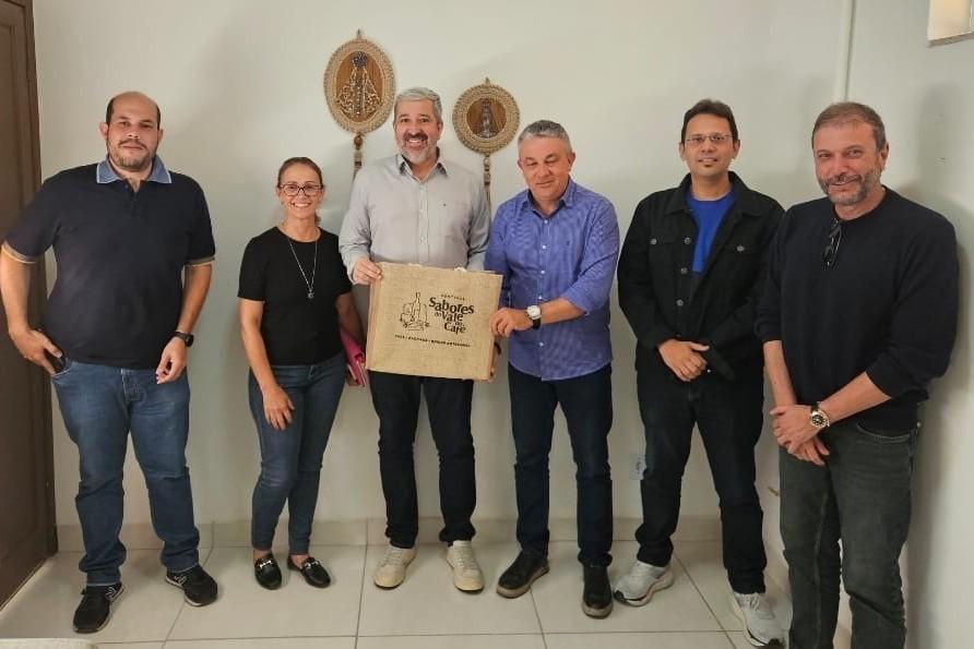 RIO DAS FLORES: REUNIÃO DEFINE DETALHES DO FESTIVAL ‘SABORES DO VALE DO CAFÉ’