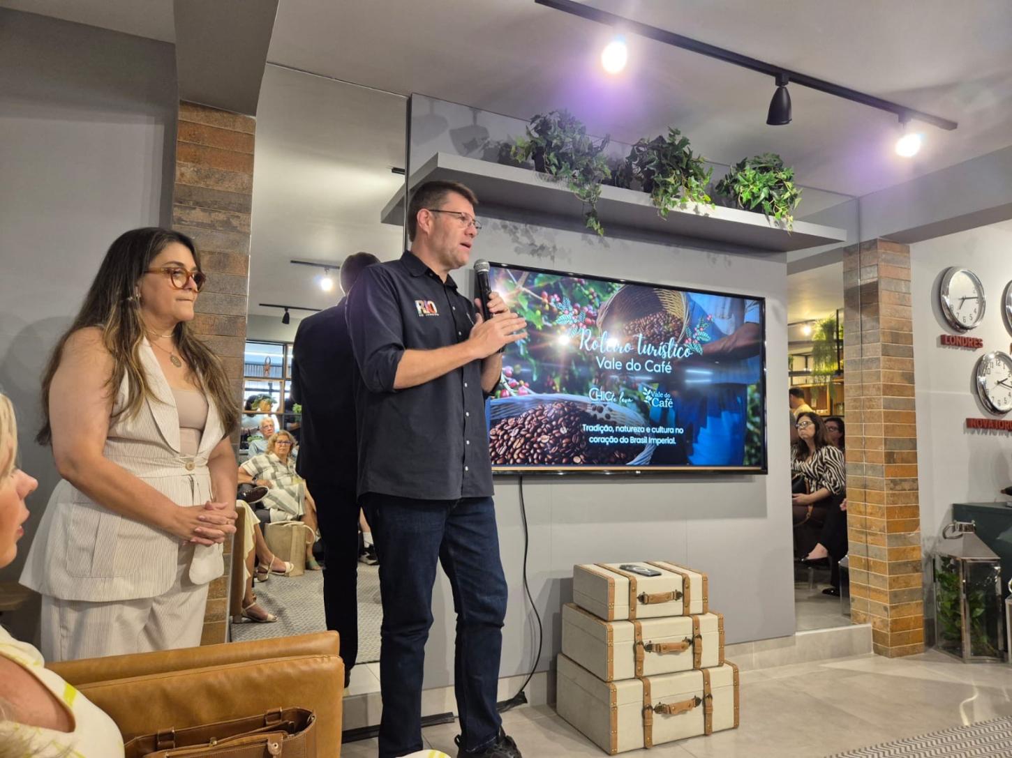 Gustavo Tutuca - Novo Roteiro Vale do Café 