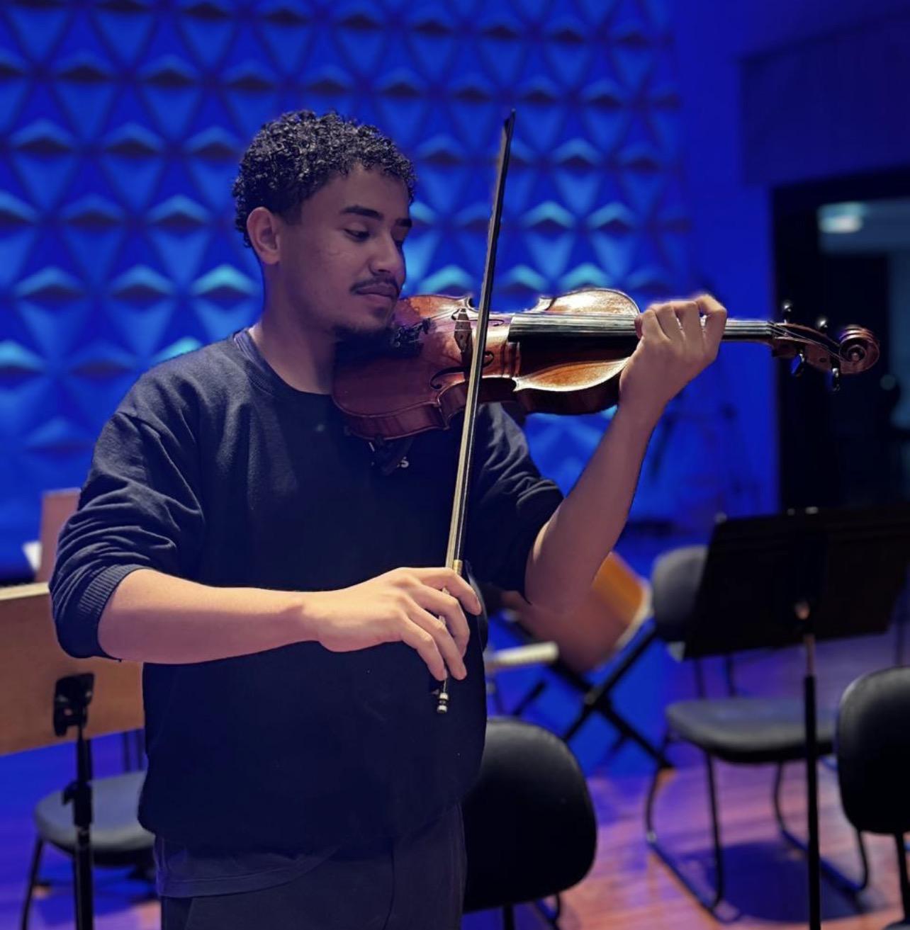 Das finas cordas de Volta Redonda para as cadeiras universitárias da UniRio