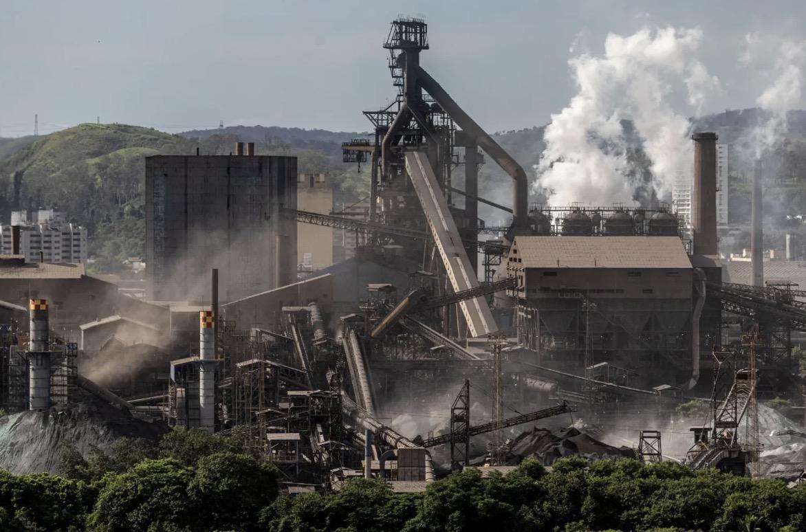 CSN mobiliza bancos globais em operação de até US$ 1,4 bilhão para reequilibrar balanço