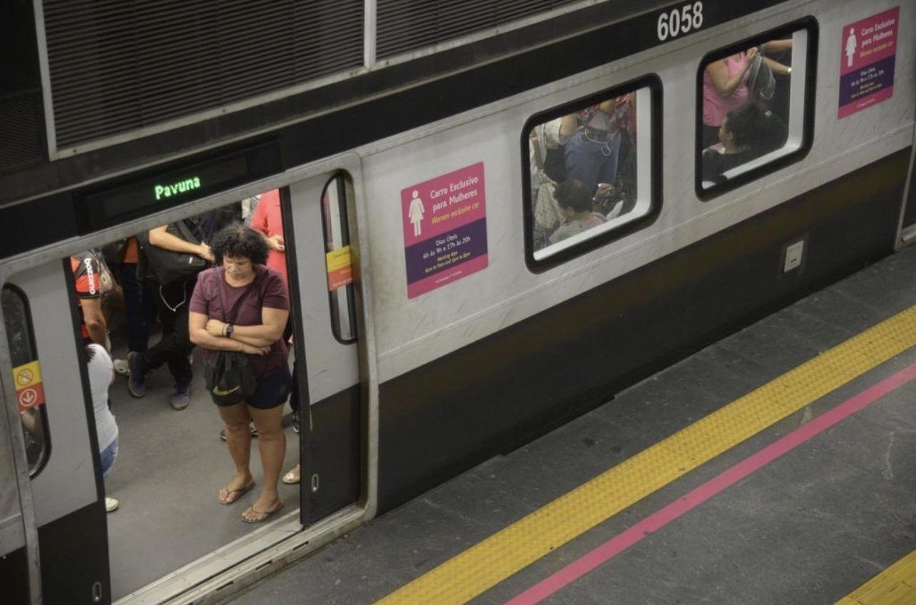 Lei que determina vagões femininos no trem e metrô 24 horas por dia começa a valer no Estado do Rio
