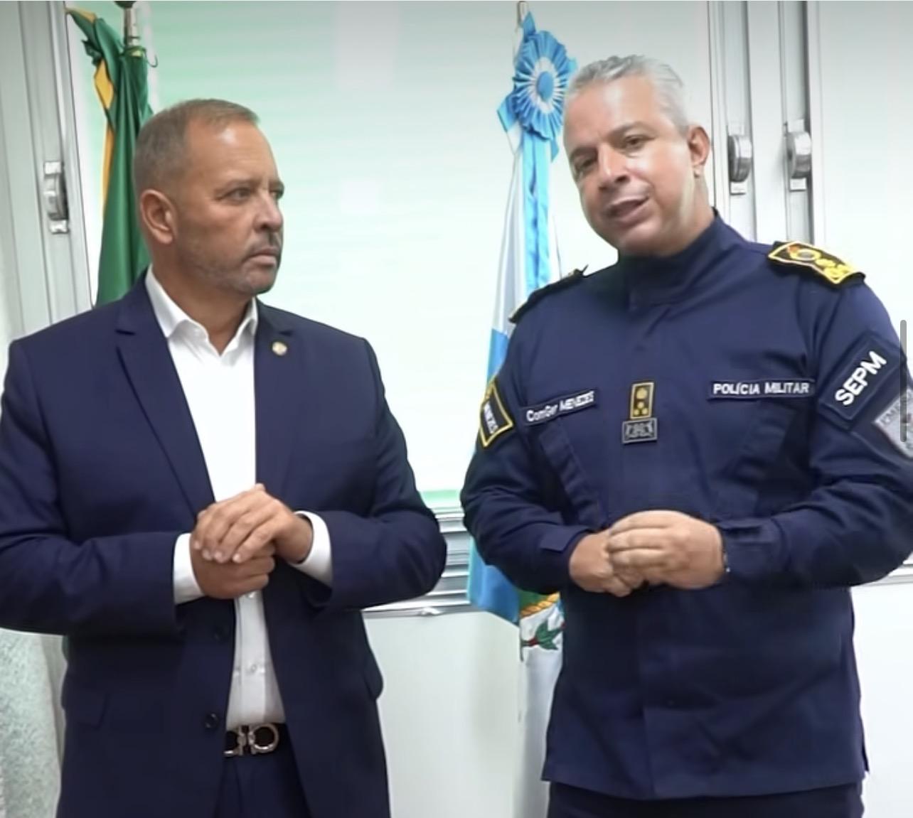 Delaroli recece Cel Menezes na Alerj