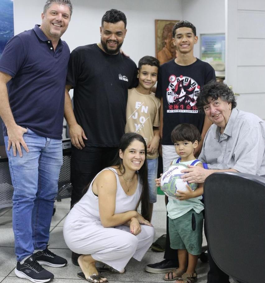 Neto entrega Bomba de Insulina