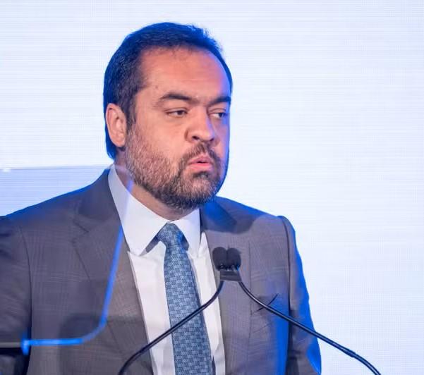 Claudio Castro Produção de Aço RJ