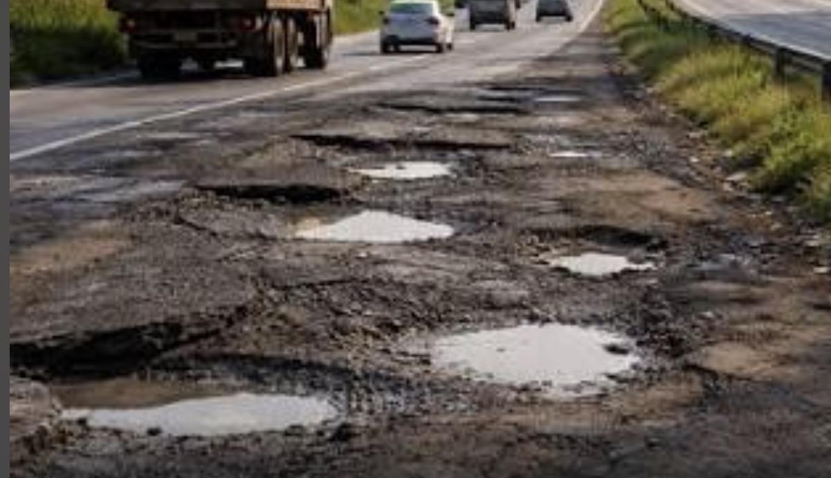 Editorial BR-393 / Kátia Miki