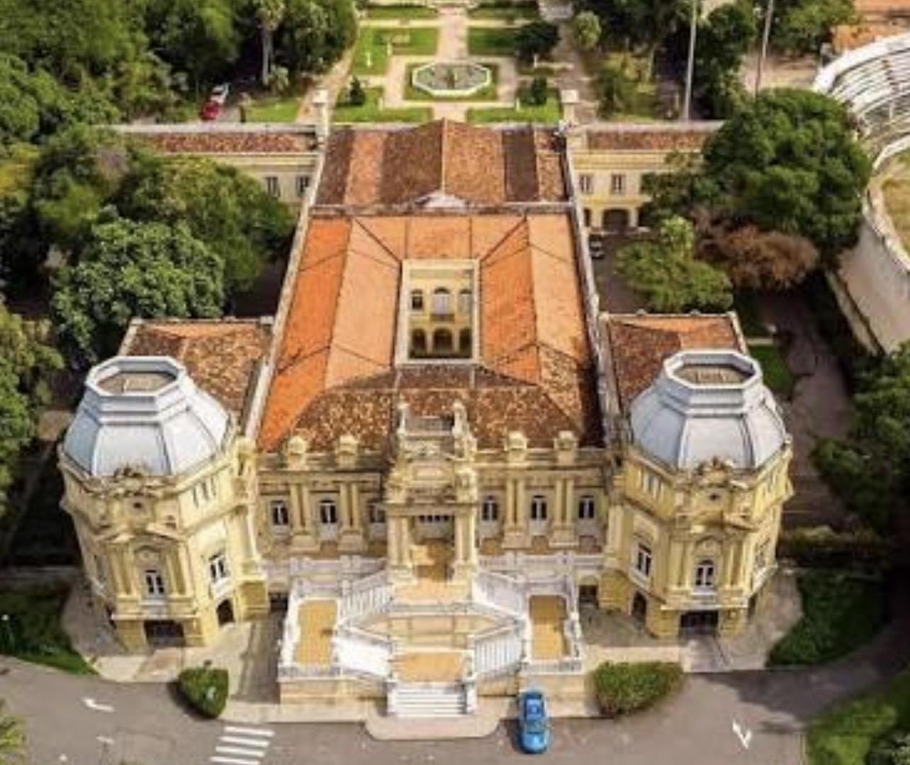 STE "Castro reunciou"