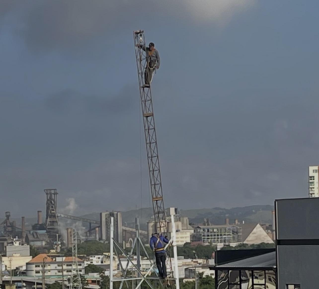Torre “monstro metálico” Volta Redonda