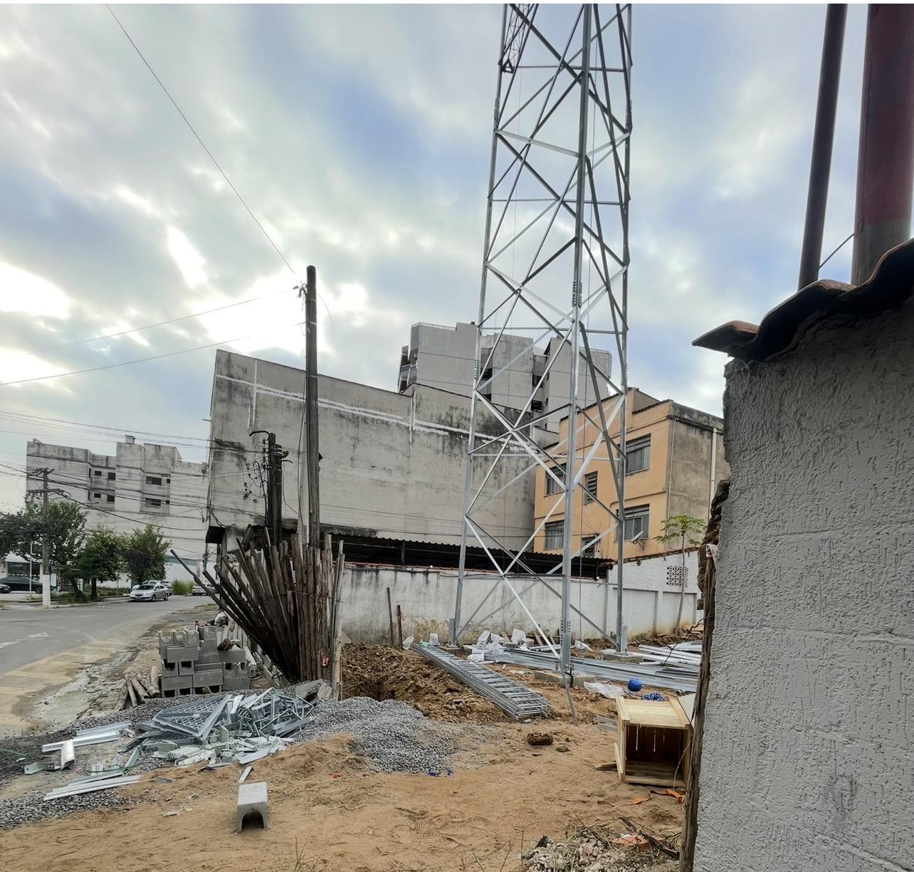 Torre “mostro metálico” Volta Redonda