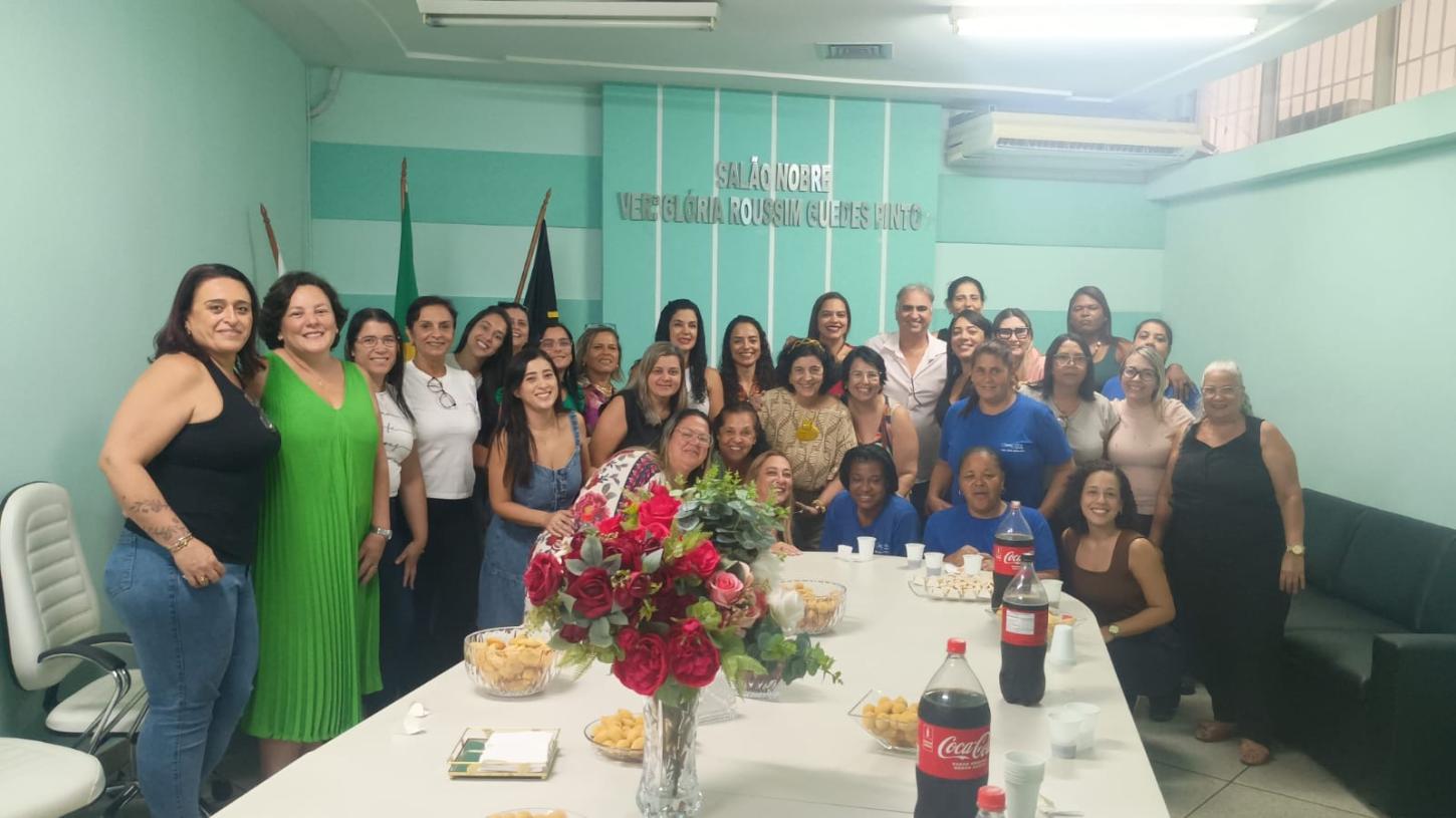 Câmara de Volta Redonda celebra o Dia das Mães com homenagem especial às servidoras e colaboradoras