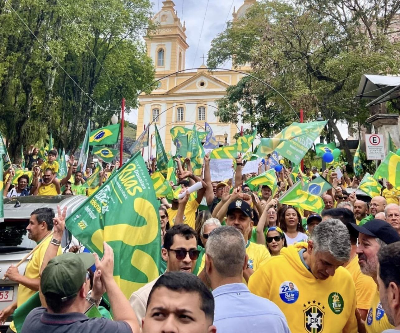 Valença, RJ - Ato em apoio à Flávio Bolsonaro