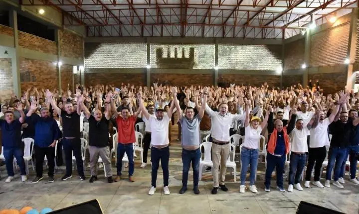 Douglas Ruas testa força política em Guapimirim e coloca educação e segurança no centro do debate