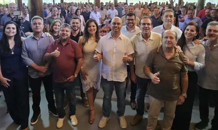Eduardo Paes visita Três Rios e é recebido por Jonas Dico, outros prefeitos e lideranças da região